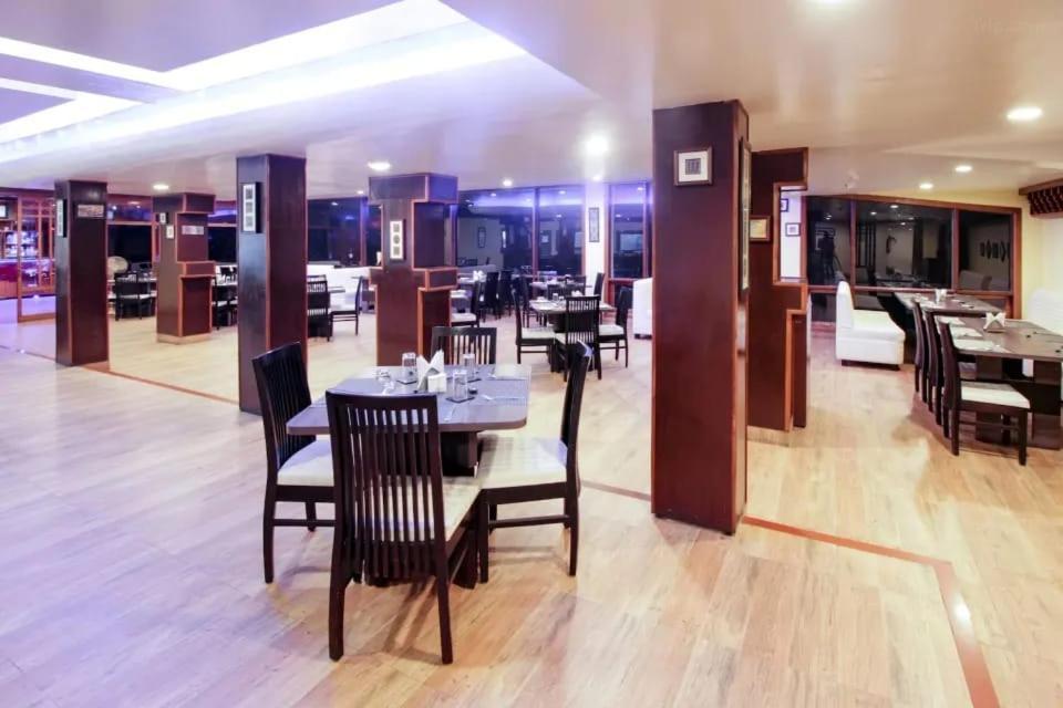 Staynest Retreat And Spa Gangtok With Parking & Swimming Pool Kültér fotó