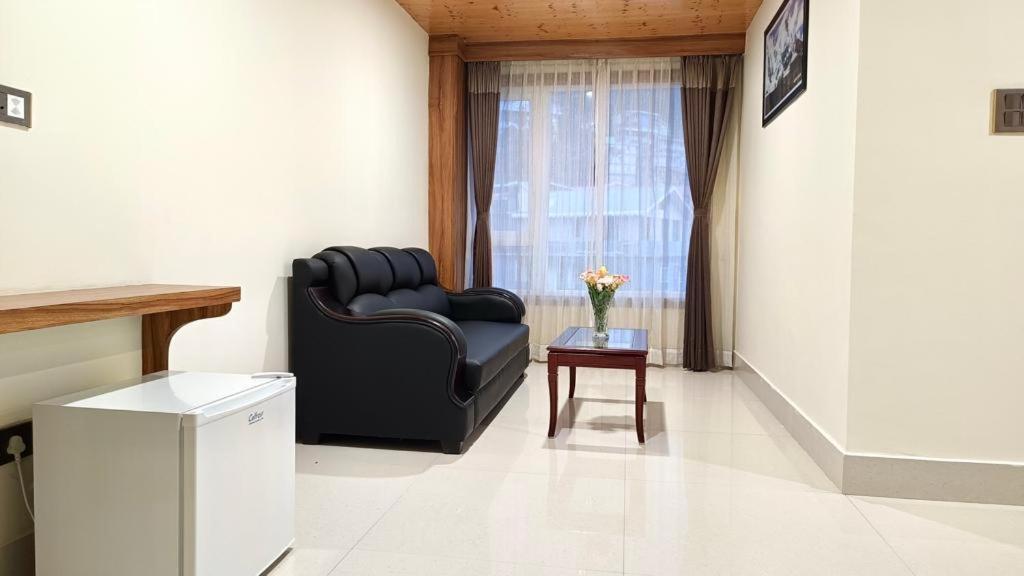 Staynest Retreat And Spa Gangtok With Parking & Swimming Pool Kültér fotó