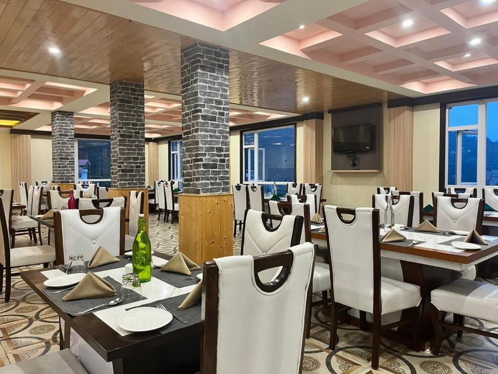 Staynest Retreat And Spa Gangtok With Parking & Swimming Pool Kültér fotó