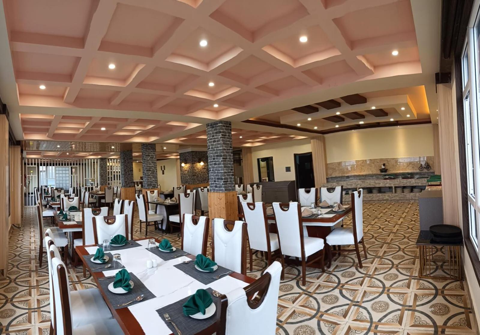 Staynest Retreat And Spa Gangtok With Parking & Swimming Pool Kültér fotó